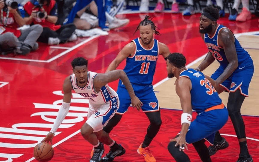 包含费城76人迎CBA常规赛关键赛，清晨止住颓势，目标明确，数据趋势出现新变化的词条